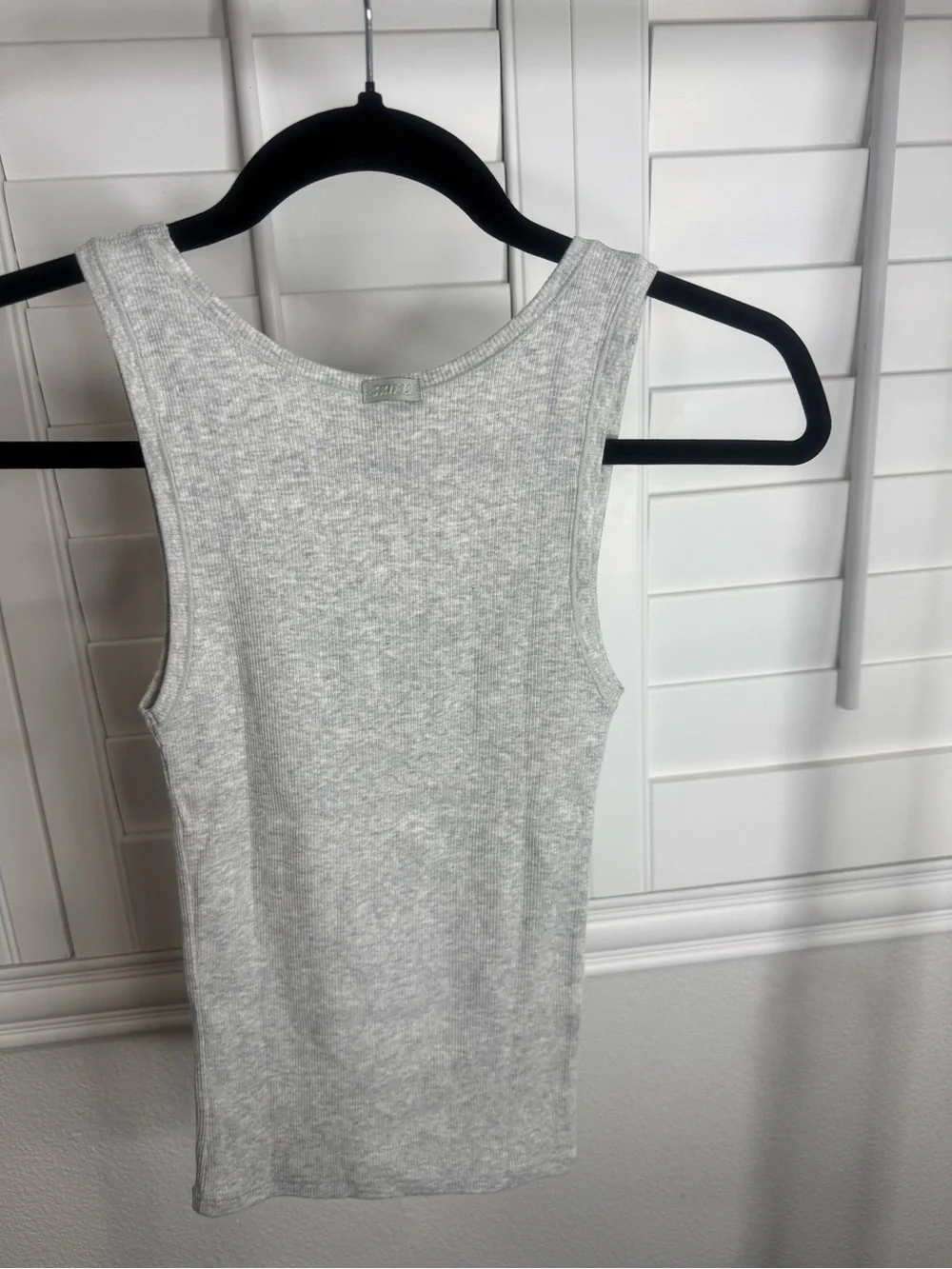 SKIMS Ribbed Scoop Neck Tank Top - Heather Light Gray Size Small